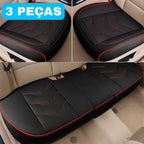 Kit com 3 almofadas para carro instalado nos bancos dianteiros e traseiro
