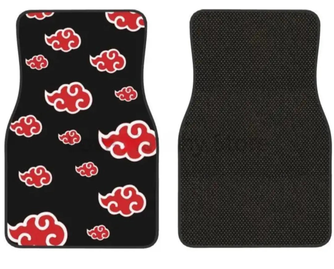 imagem mostra a parte da frente e trás do tapete automotivo da akatsuki 