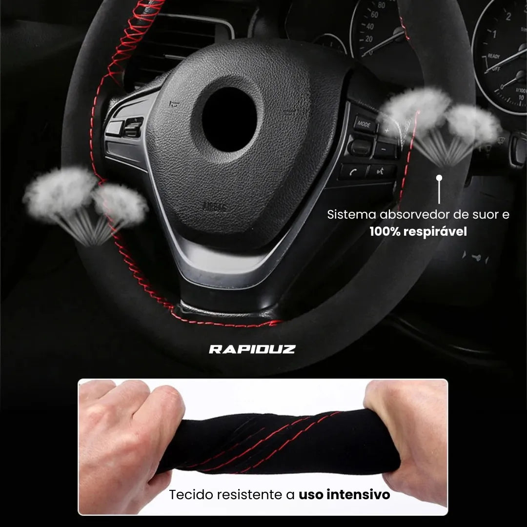 Capa de volante com sistema absorvedor de suor e tecido resistente ao uso intensivo.