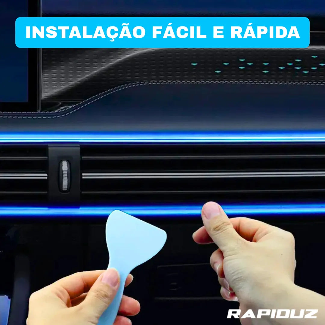 imagem mostra que é fácil e rápido instalar a fita de led para carro dentro do carro