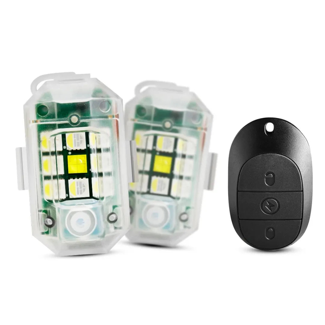 2 mini luzes de led para carro sendo mostrada na imagem 